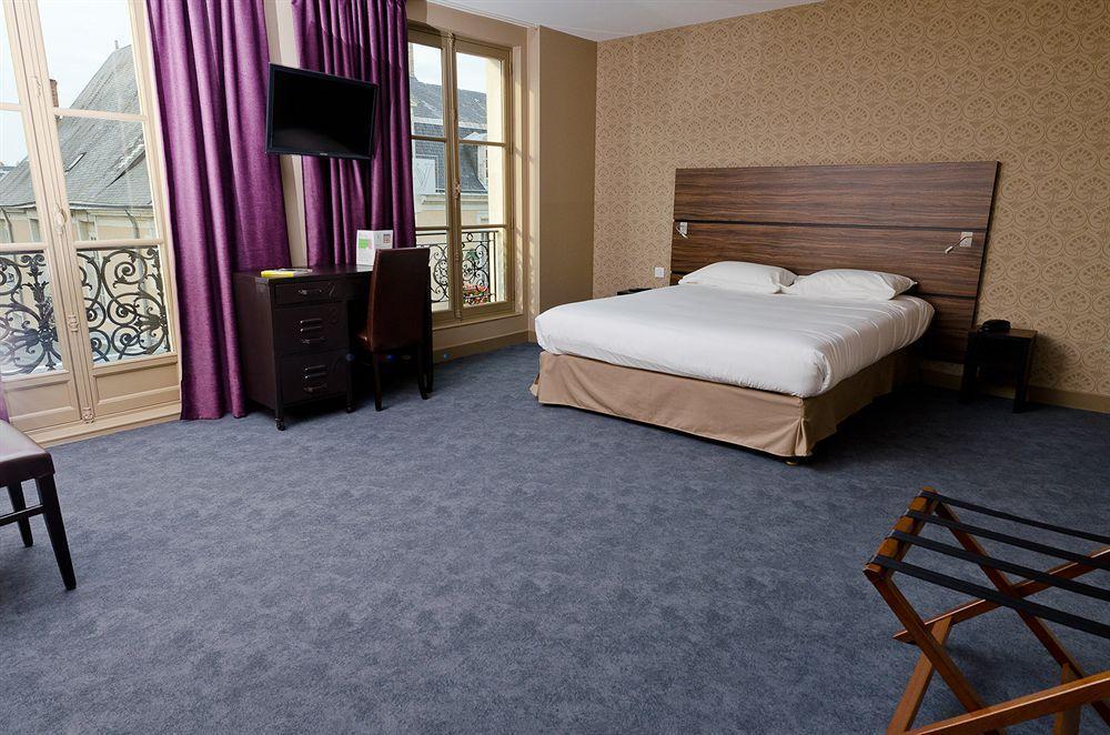 Logis Hotel Le Vert Galant La Fleche Exterior photo